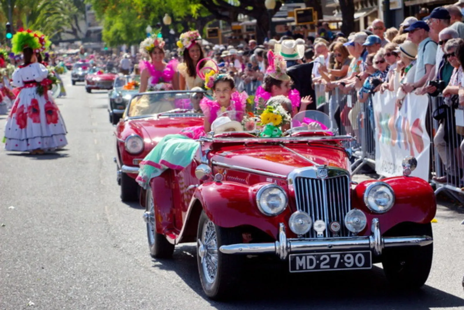 Madeira Flower Classic Auto Parade 2026 vintage cars decorated with flowers Avenida do Mar Funchal