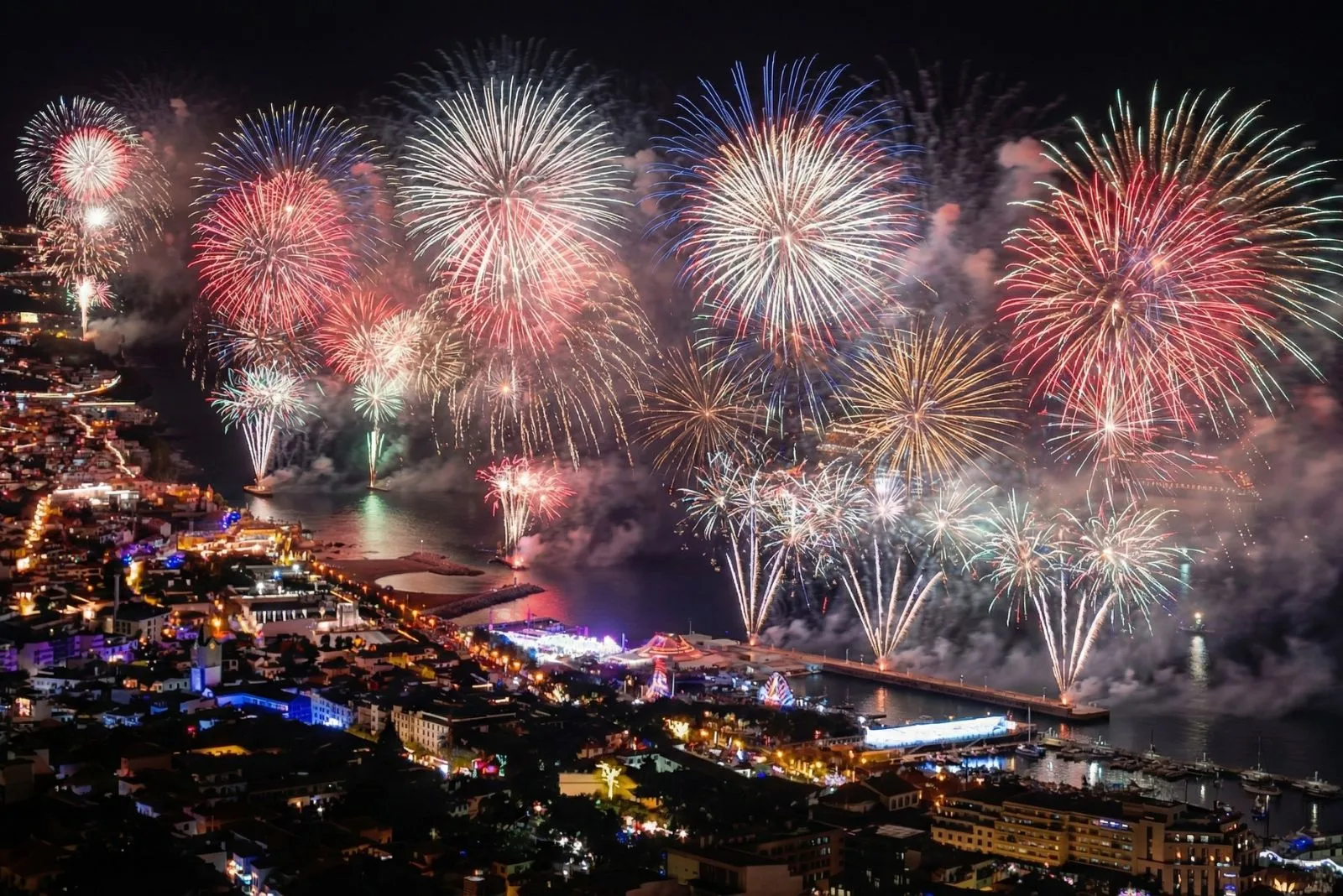 New Year's Eve fireworks Funchal Bay Madeira 2026
